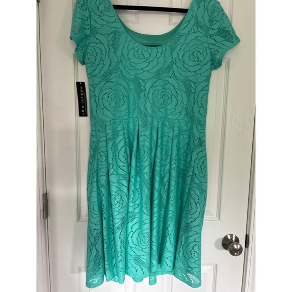 NWT Madison Leigh, Size 14, Mint Green Dress, Very Flattering! - Picture 6 of 6